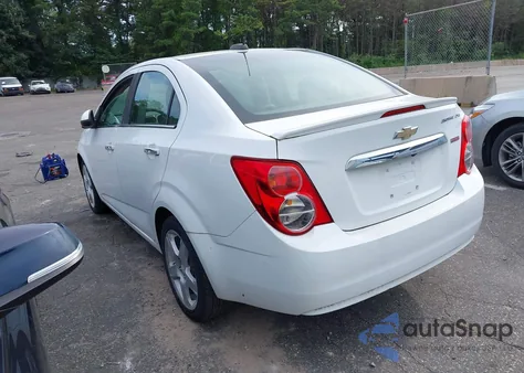 2016 Chevrolet Sonic Ltz Auto z USA, uszkodzony, nr VIN 1G1JE5SB6G4139756